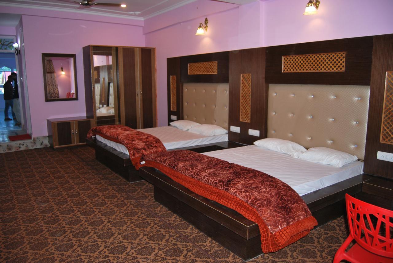Hotel Sobo Central Srinagar  Exterior photo